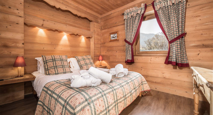 Chalet La Grande Sassiere, Val D'Isere ski chalet, image 4